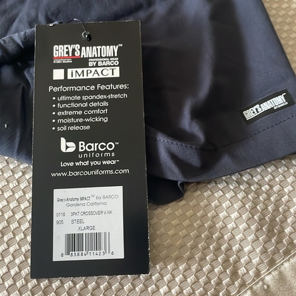 Greys Anatomy scrub Top - Picture 2 of 5